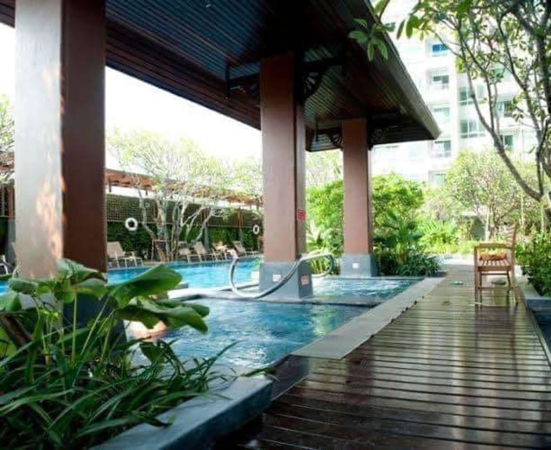 Condo for Rent at Circle Condominium - Image 15