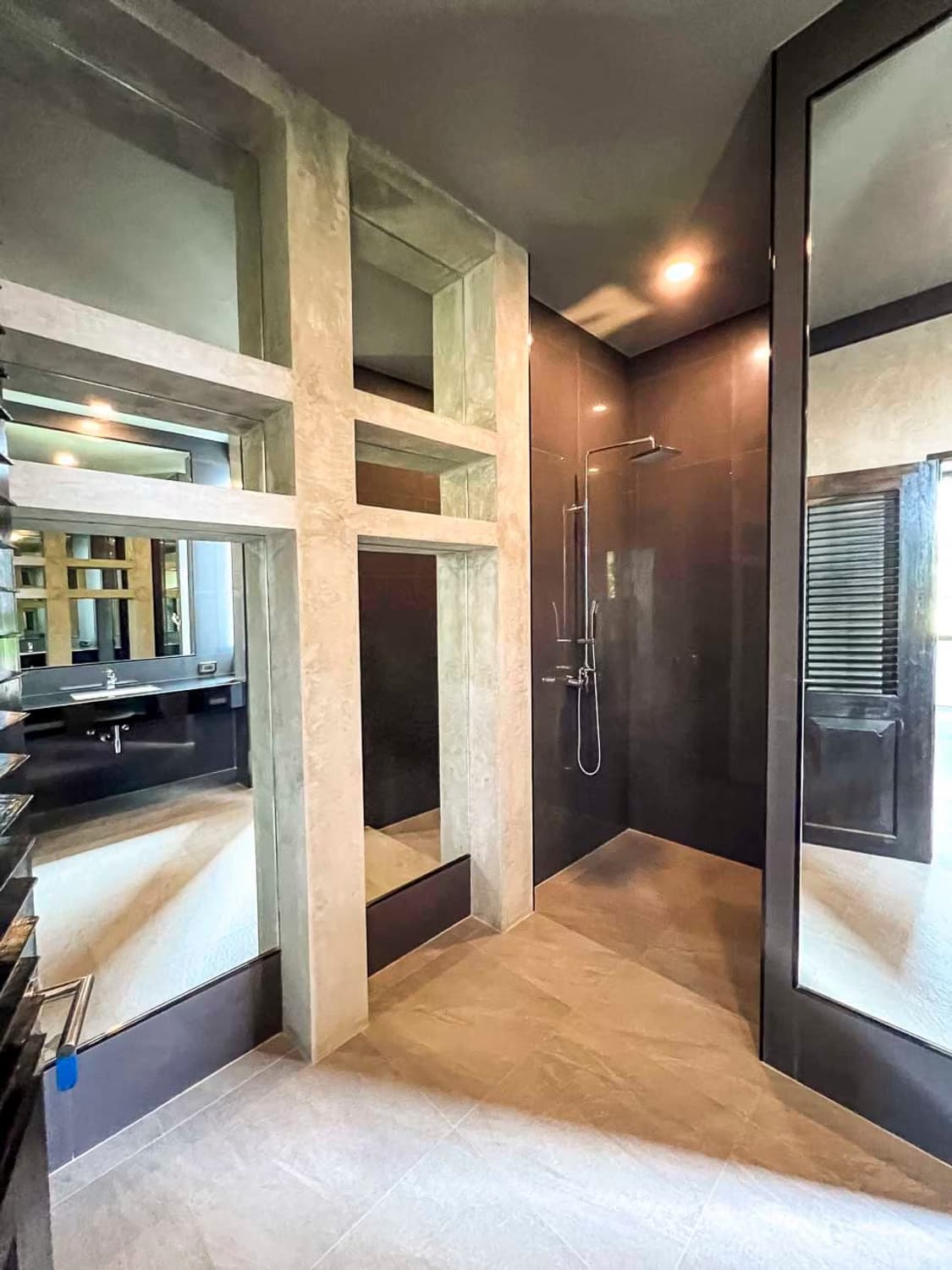 6 Bed House for Sale in Mae Rim District - Image 34