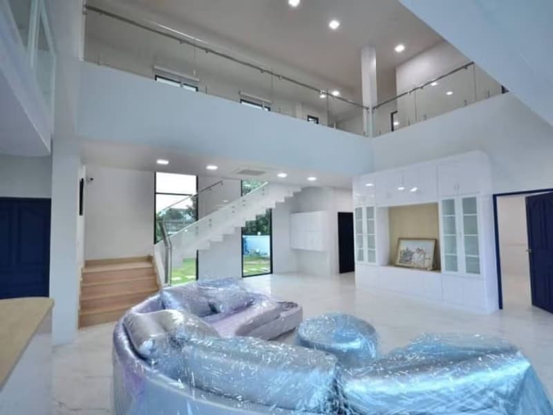 7 Bed House for Rent in Mueang Chiang Mai District