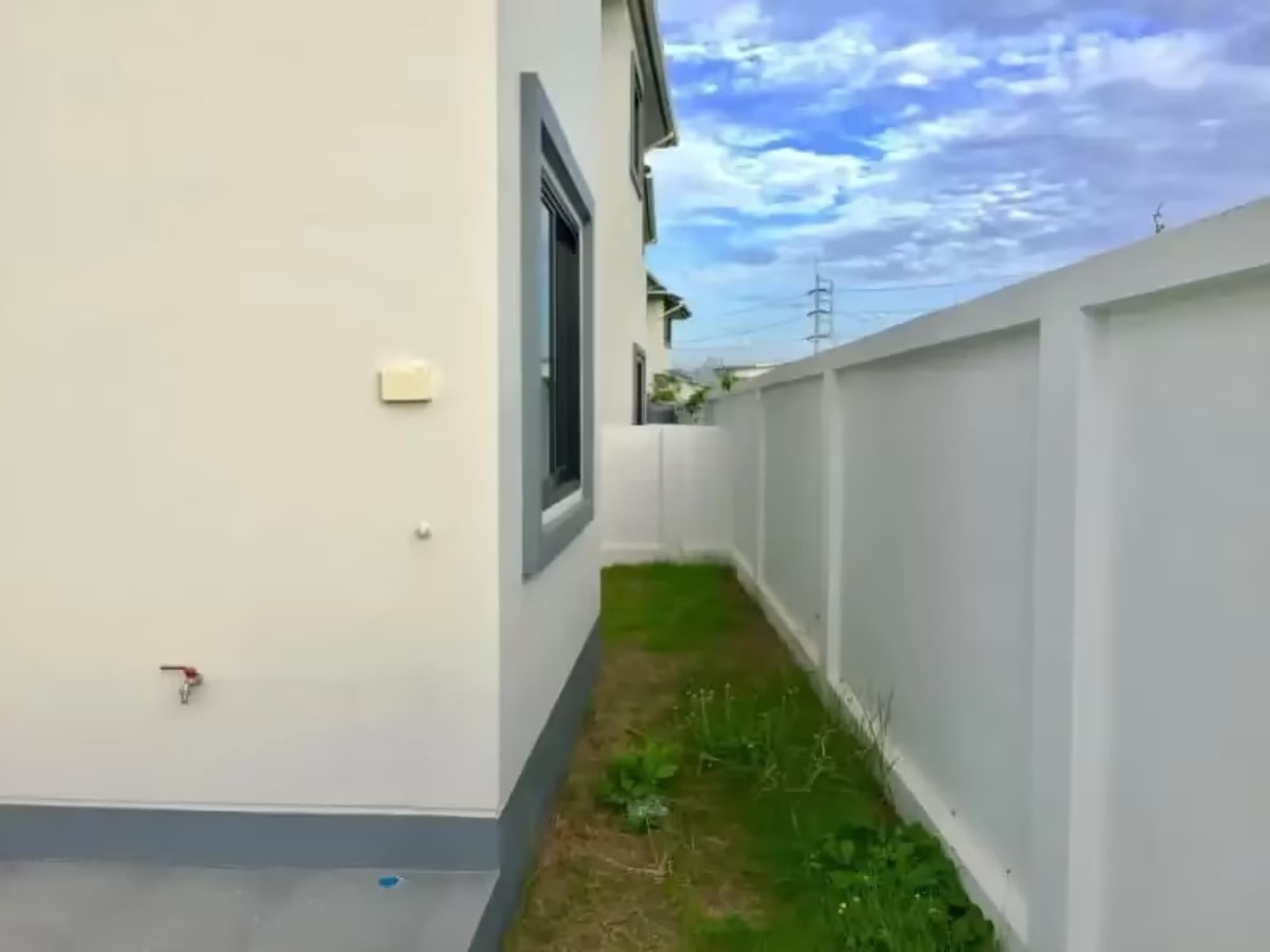 3 Bedroom House - Image 11
