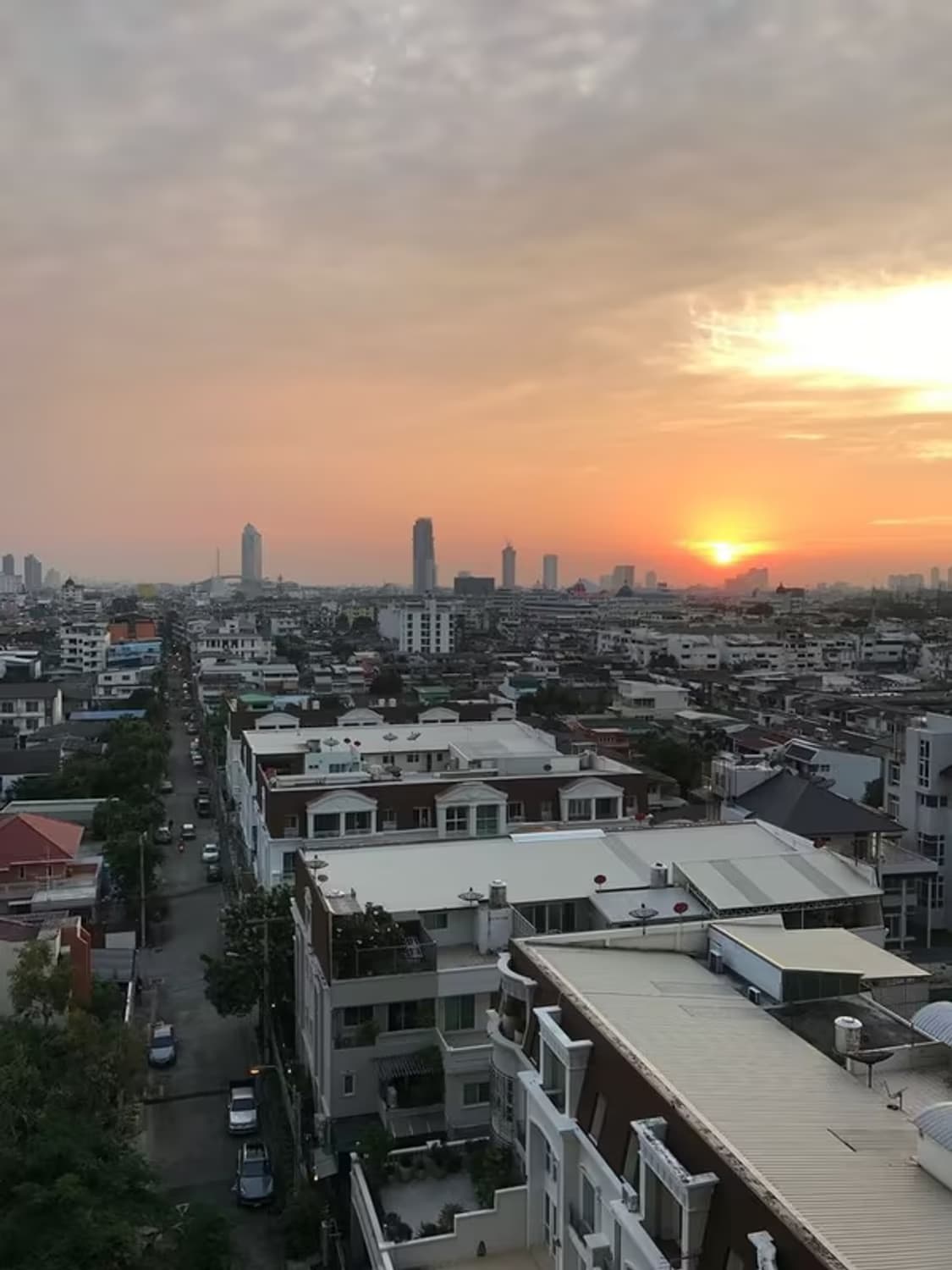 Condo for Rent at Belle Park Residence - Image 2