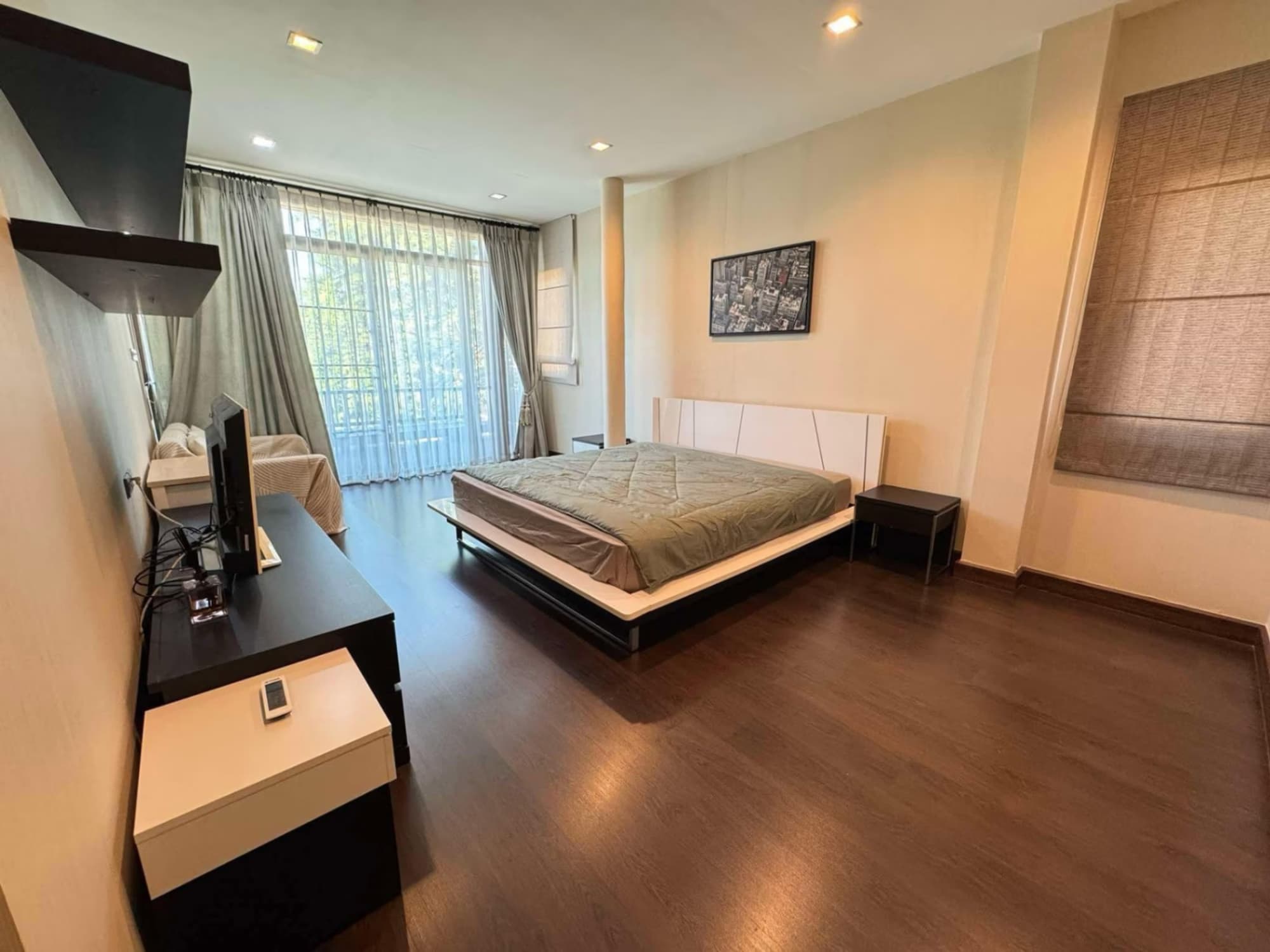3 Bedroom House - Image 10