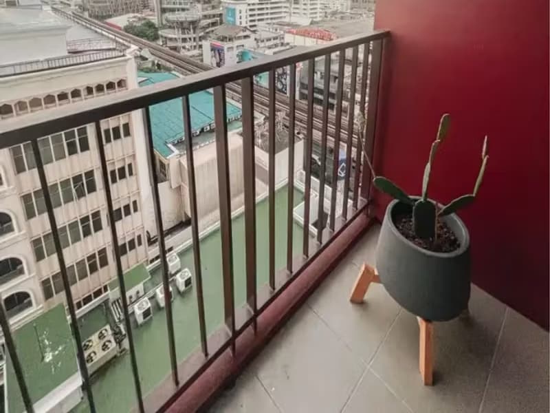1 Bedroom Condo