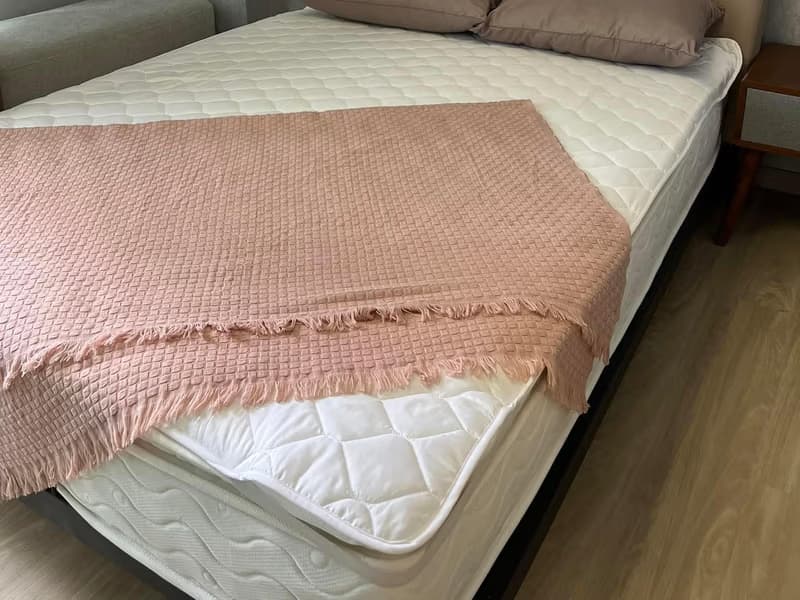 Condo for Rent at The One Condo