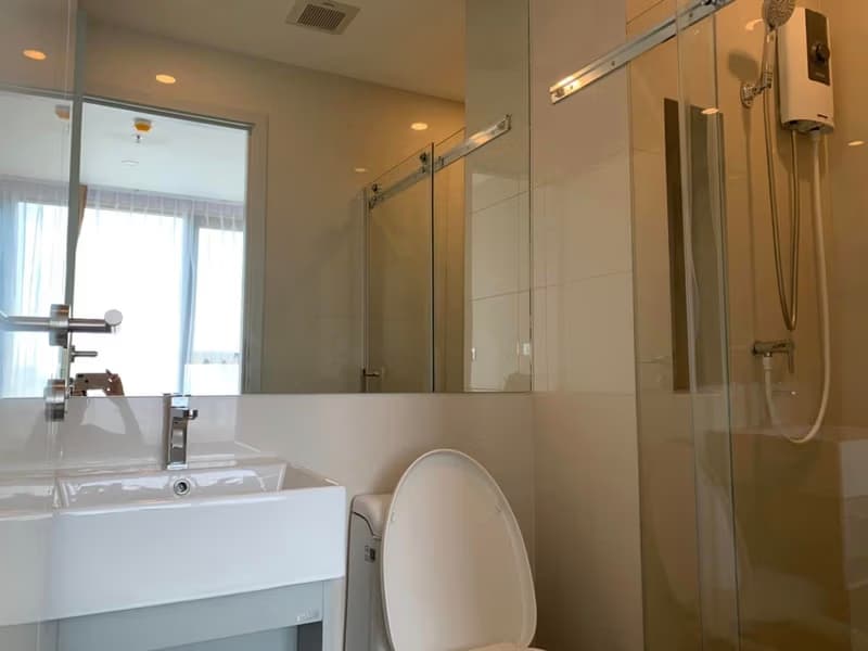 1 Bed Condo for Rent and Sale  Near Chong Nonsi BTS