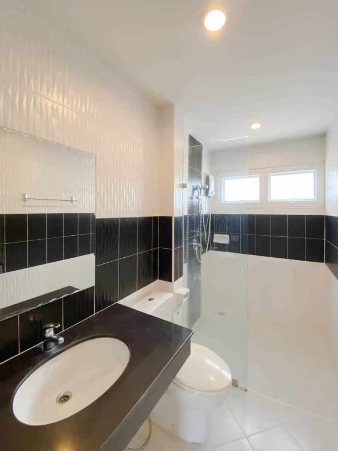 3 Bedroom House - Image 8