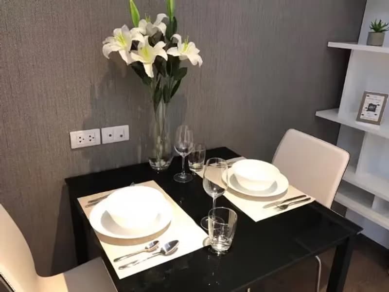 1 Bedroom Condo