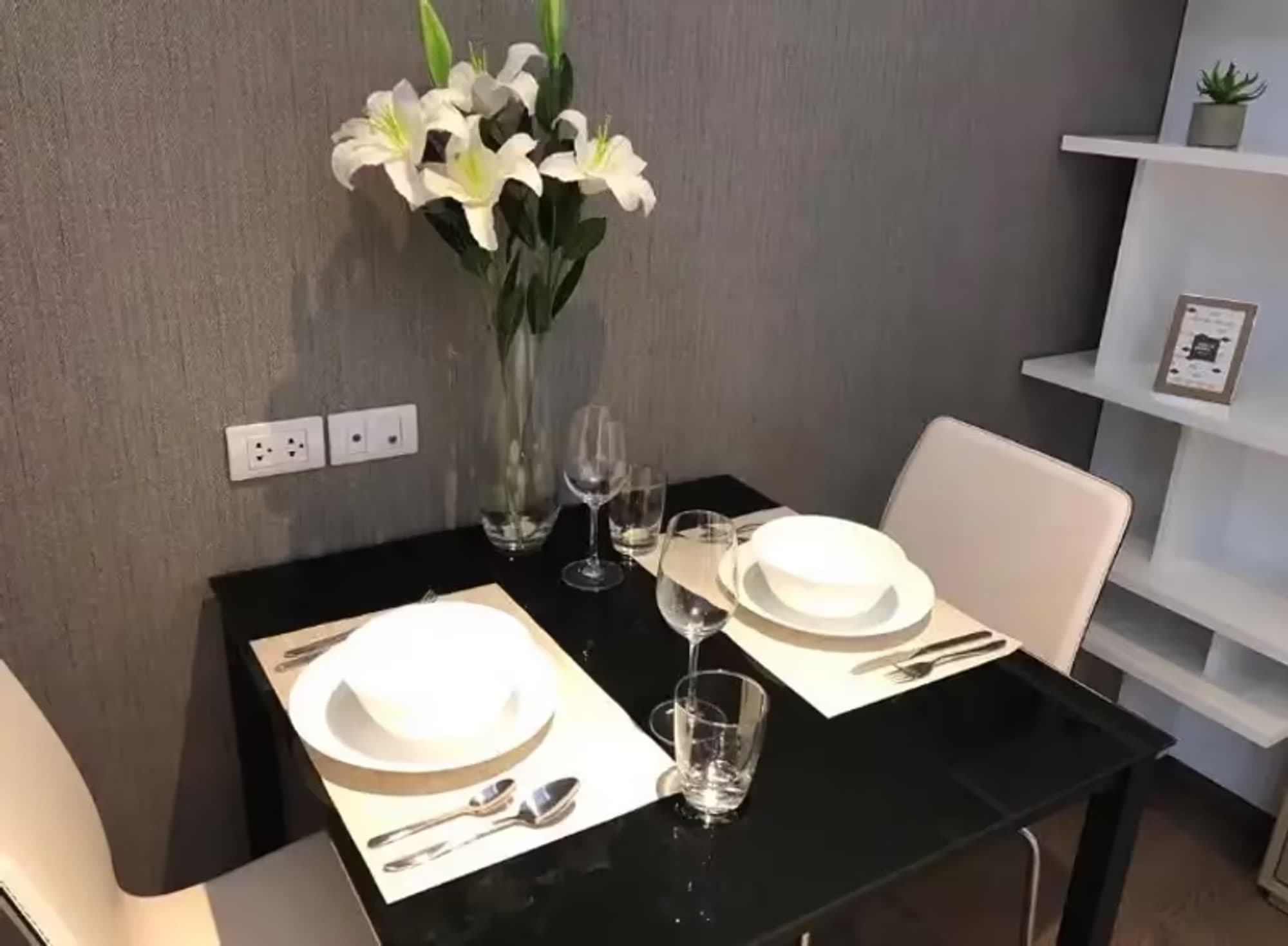 1 Bedroom Condo - Image 1