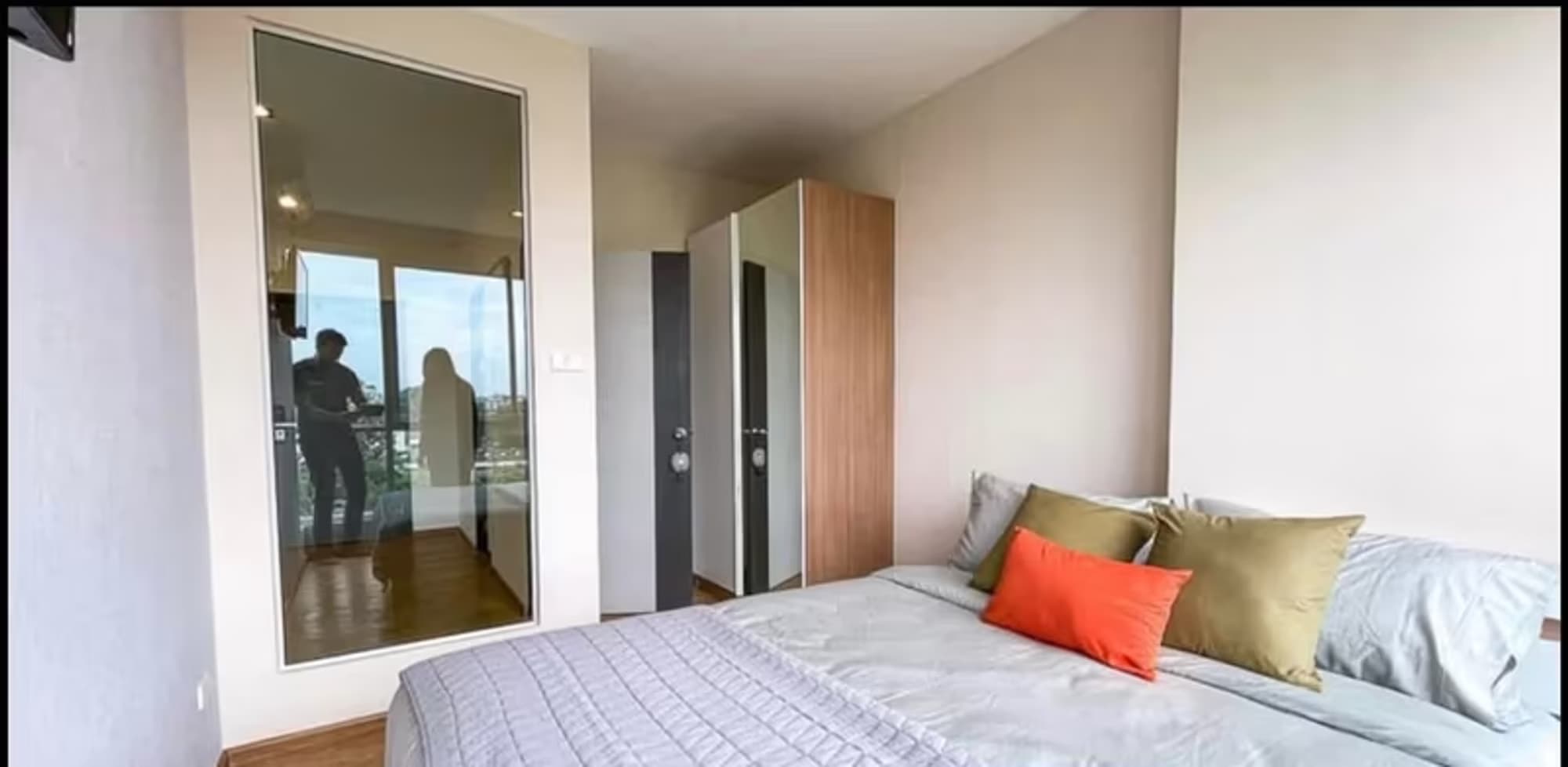 1 Bedroom Condo - Image 6