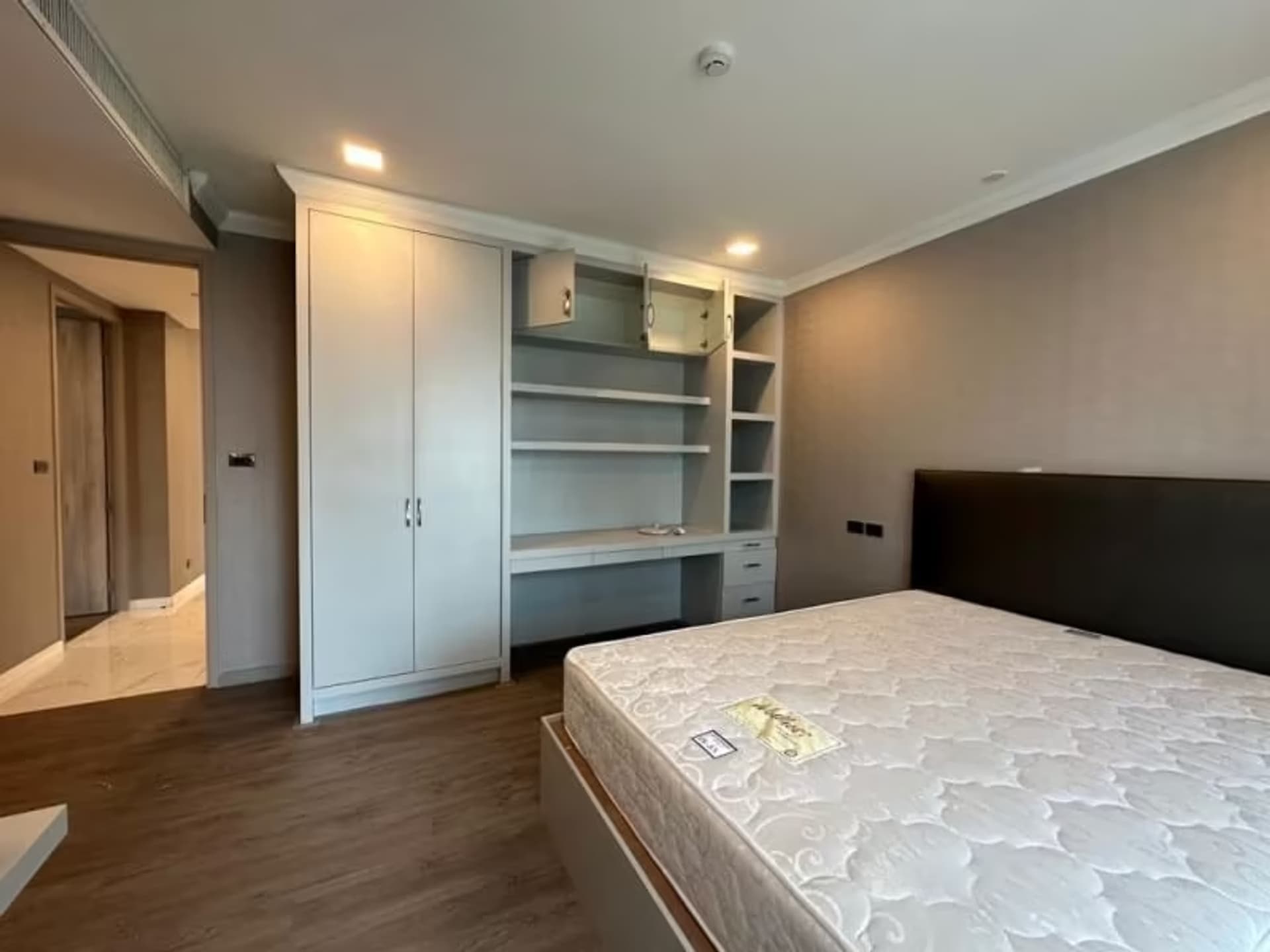 4 Bedroom Condo - Image 6
