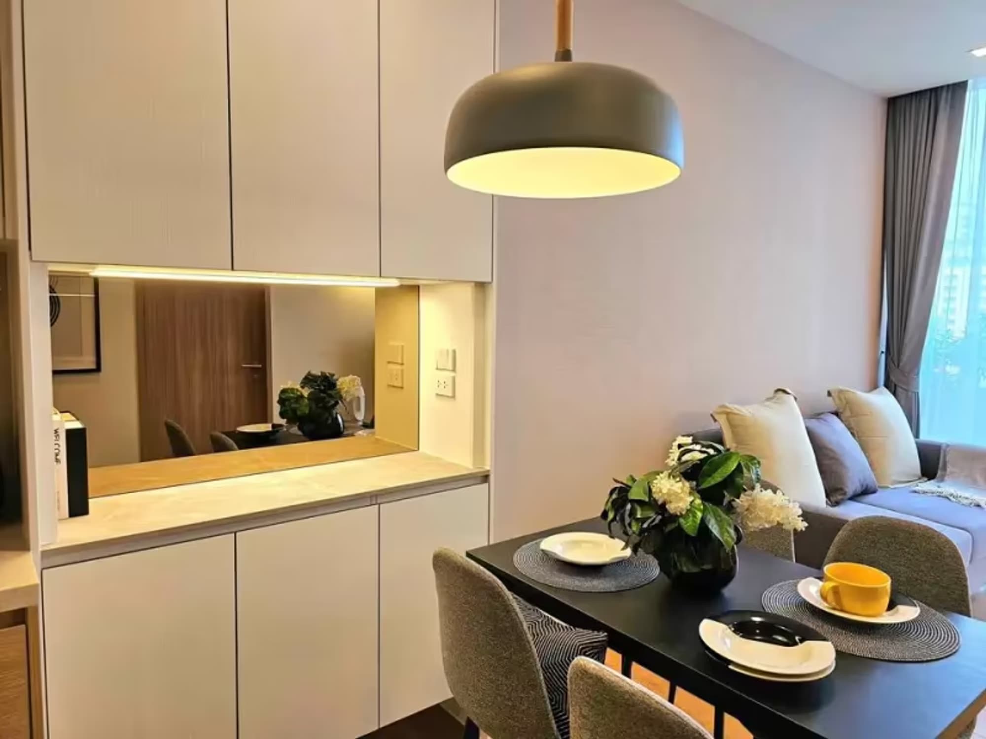 1 Bedroom Condo - Image 1