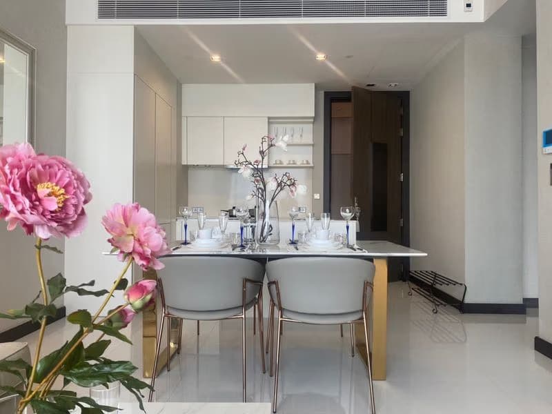2 Bed Condo for Rent in Khlong Toei