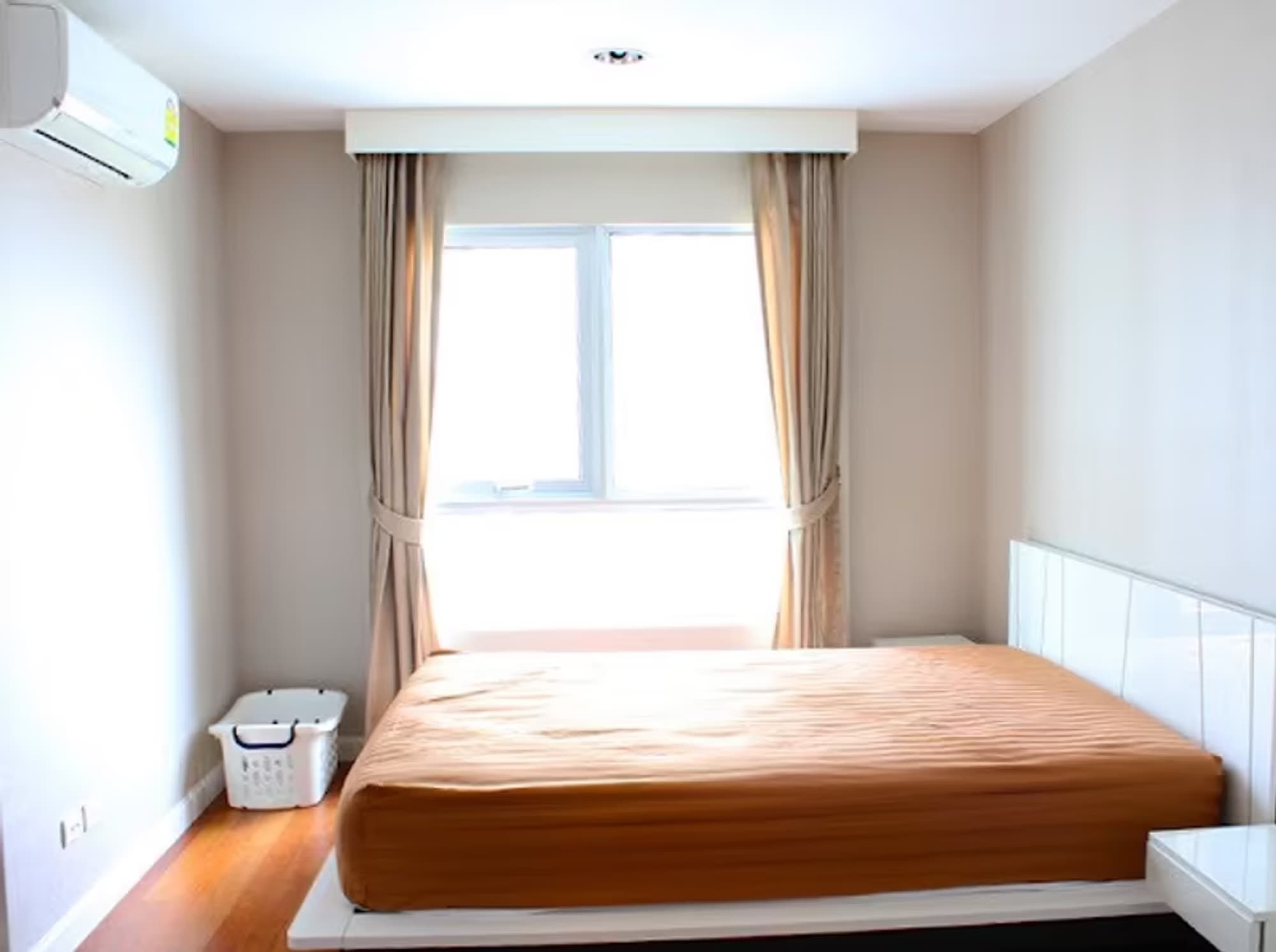 Condo for Rent at Belle Grand Rama 9 - Image 1