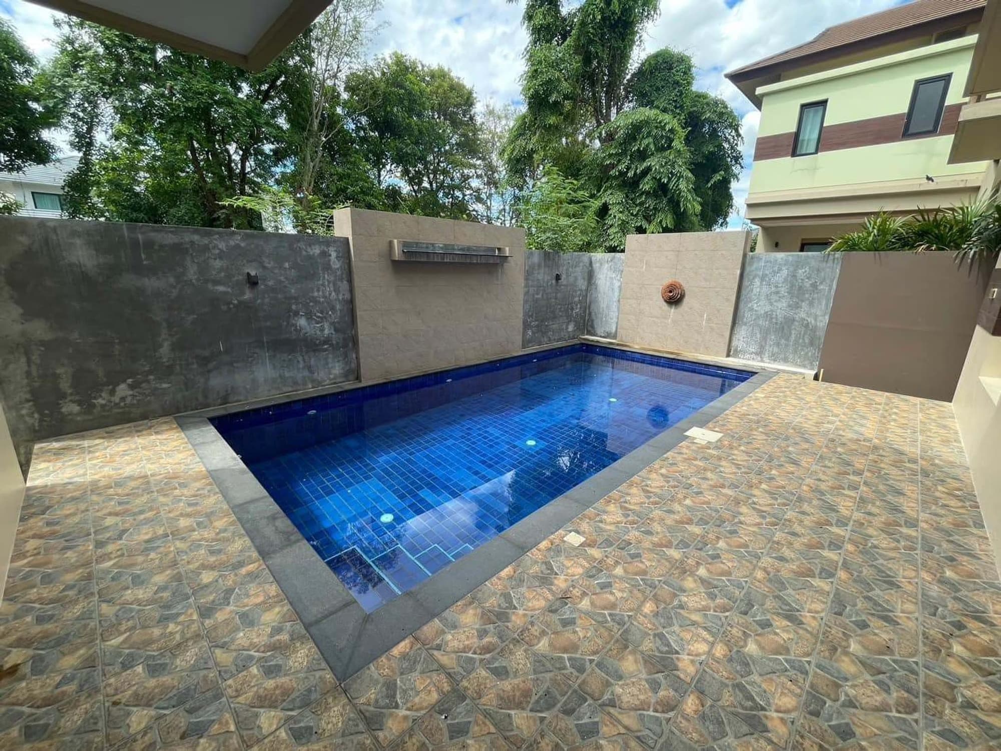 4 Bed House for Sale in อำเภอสันทราย - Image 16