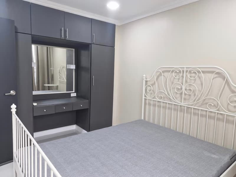 3 Bed Condo for Rent in Watthana