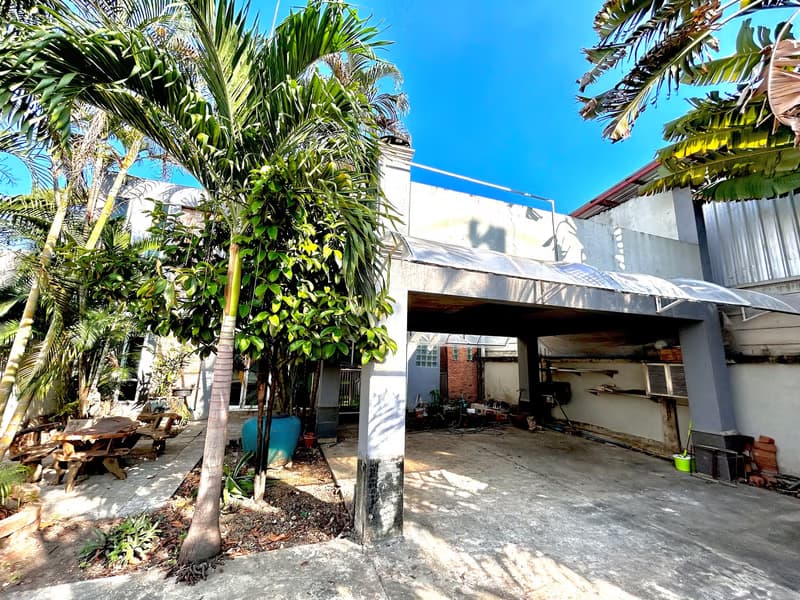 4 Bedroom Commercial