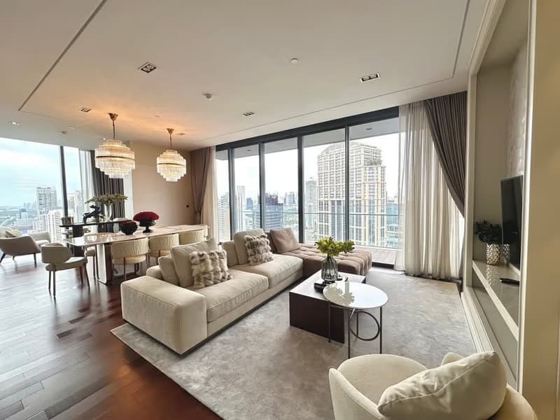 3 Bed Condo for Rent in Watthana