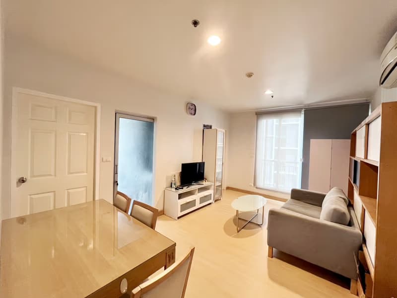 2 Bed Condo for Rent in Huai Khwang