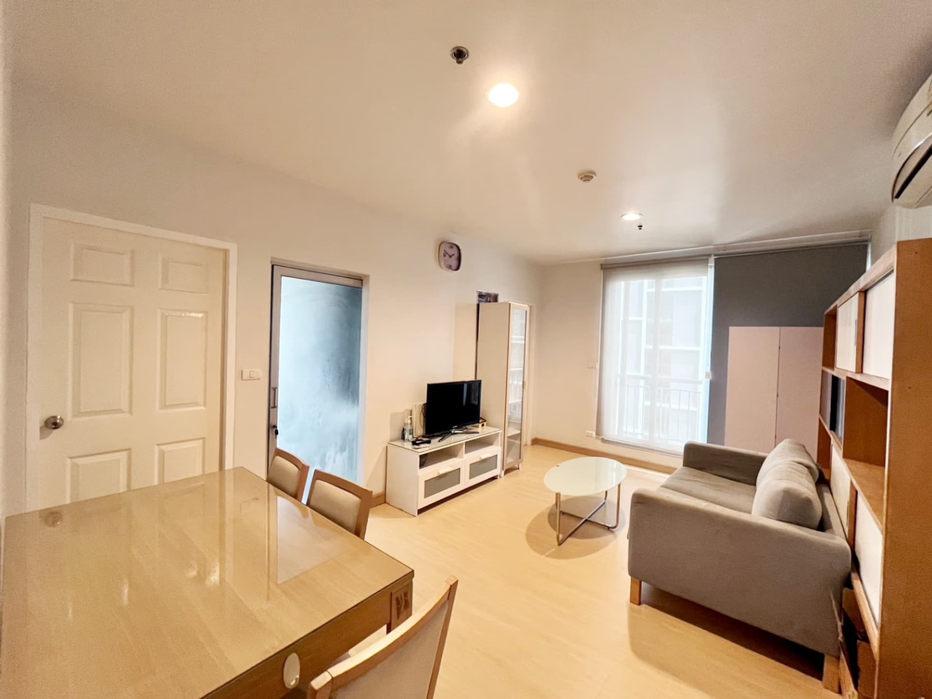 2 ห้องนอน คอนโด สำหรับ จำหน่าย ใน Huai Khwang - Image 4