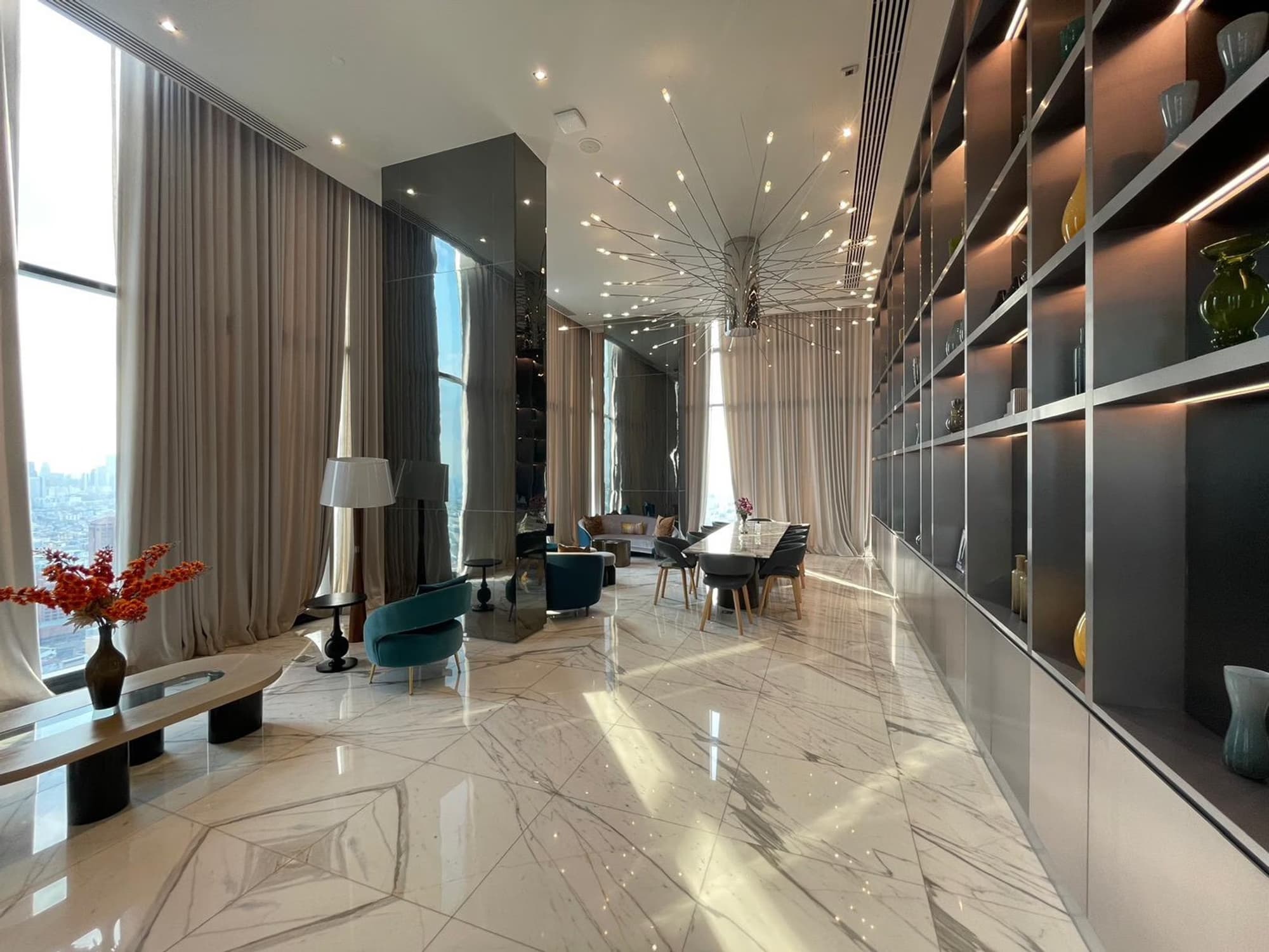 1 Bed Condo for Sale in Huai Khwang - Image 9