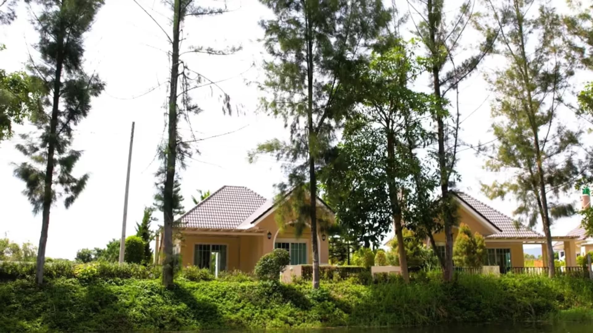 2 Bedroom House - Image 14