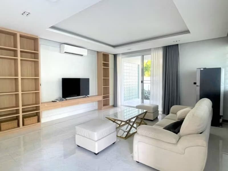 4 Bed House for Rent and Sale in Hang Dong District