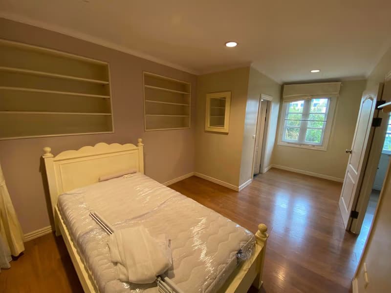 Townhouse for Sale, Rent at Fantasia Villa 2