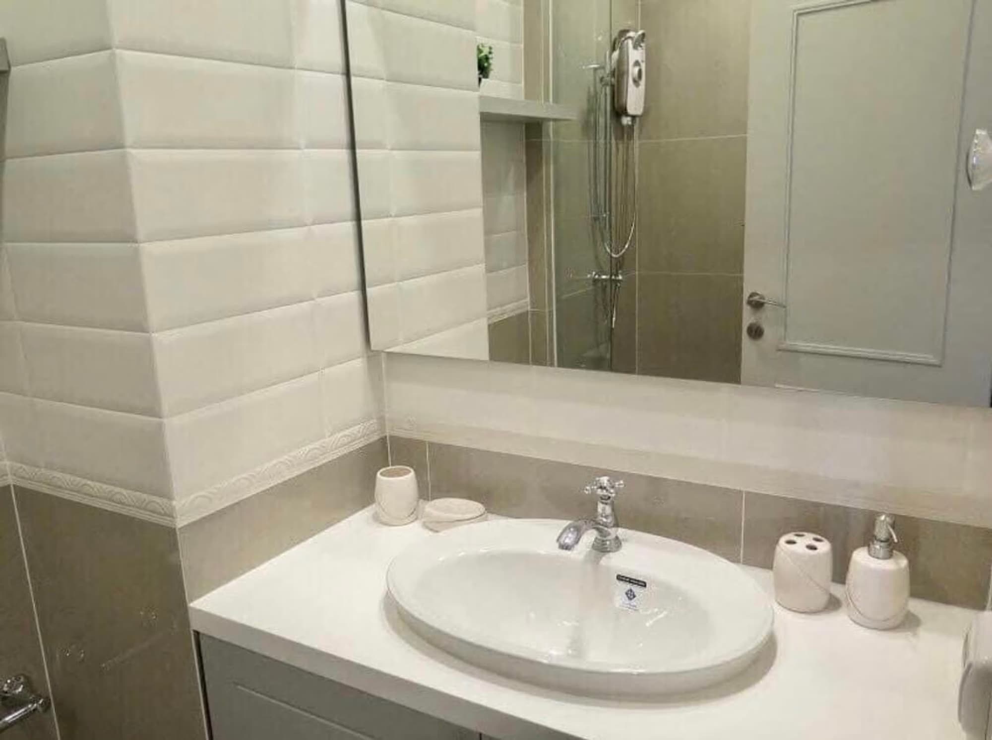 Condo for Rent, Sale at The Editor Saphan Khwai - Image 9