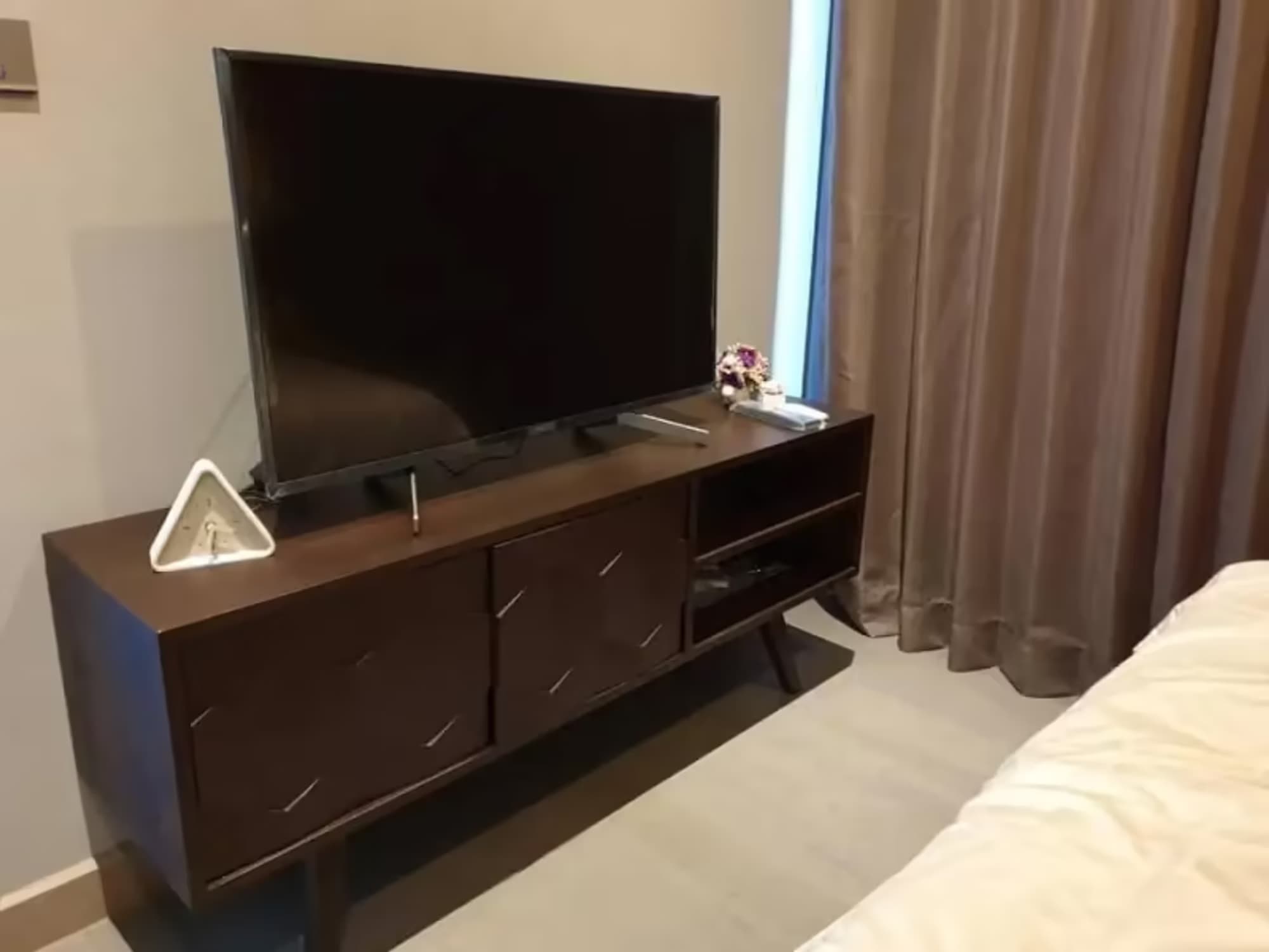 1 Bedroom Condo - Image 6
