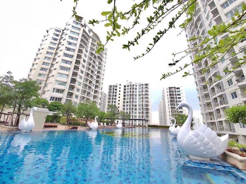 1 Bed Condo for Rent and Sale  Near Thailand Cultural Centre MRT