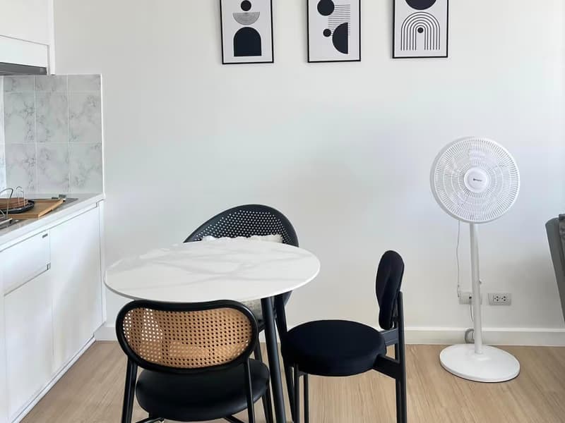 1 Bed Condo for Rent in Huai Khwang
