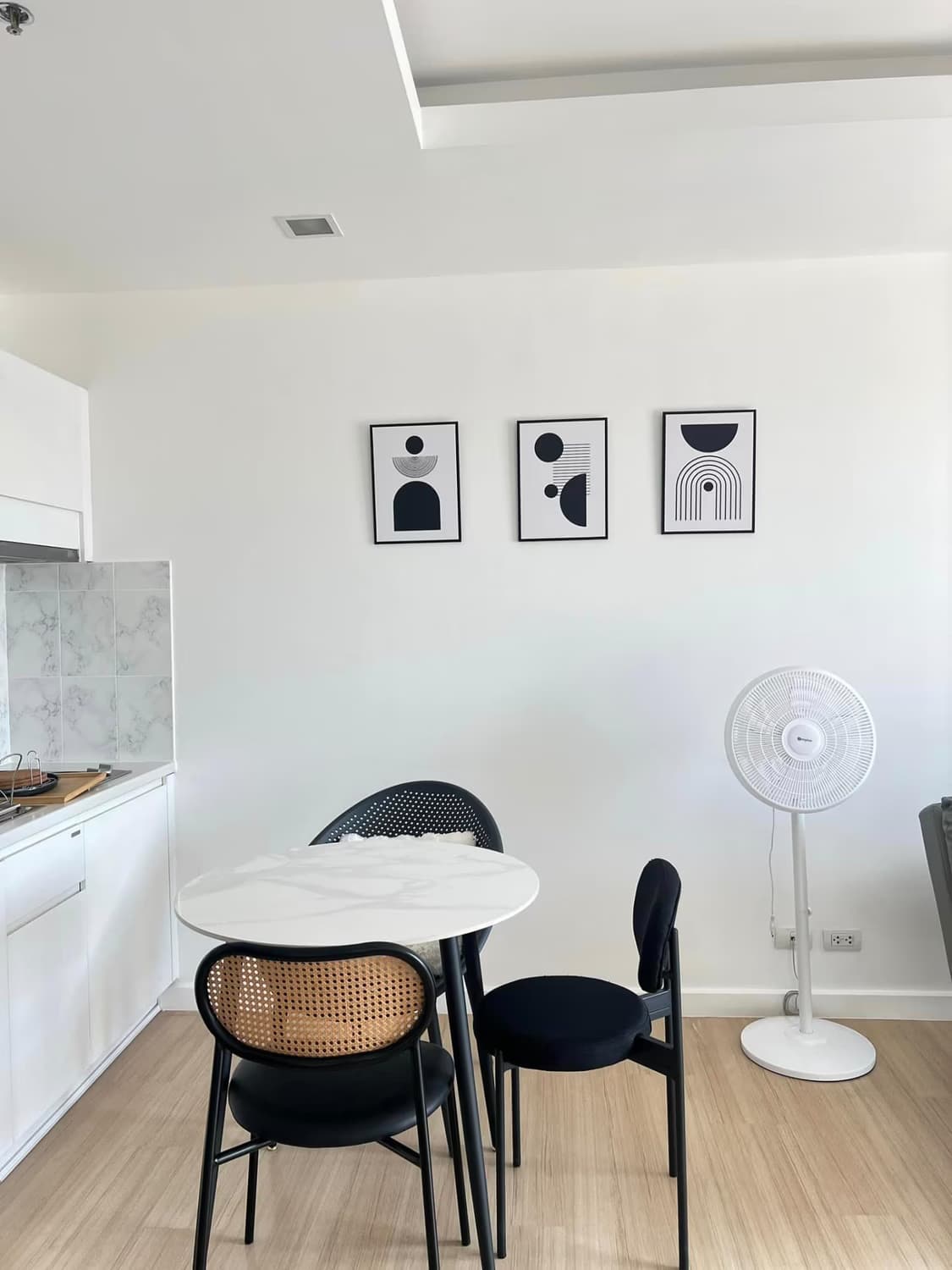 1 Bed Condo for Rent in Huai Khwang - Image 7