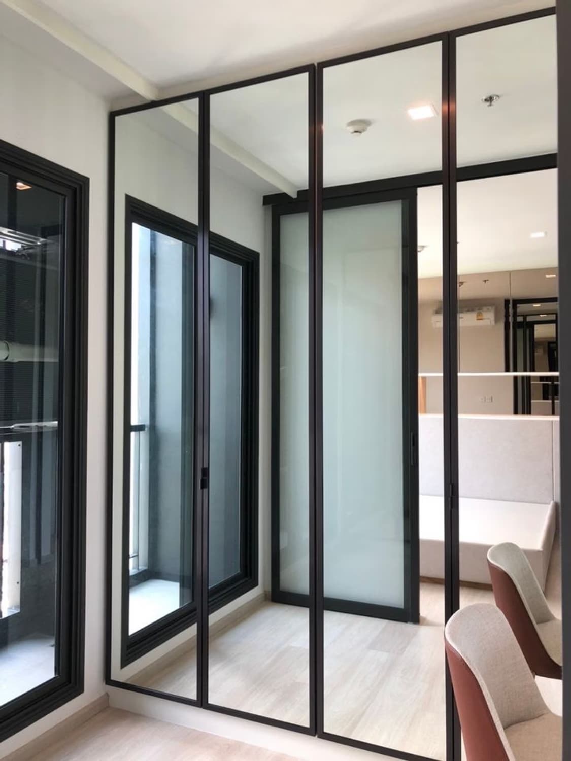 1 ห้องนอน Condo สำหรับ จำหน่าย ใกล้ Phloen Chit BTS - Image 6