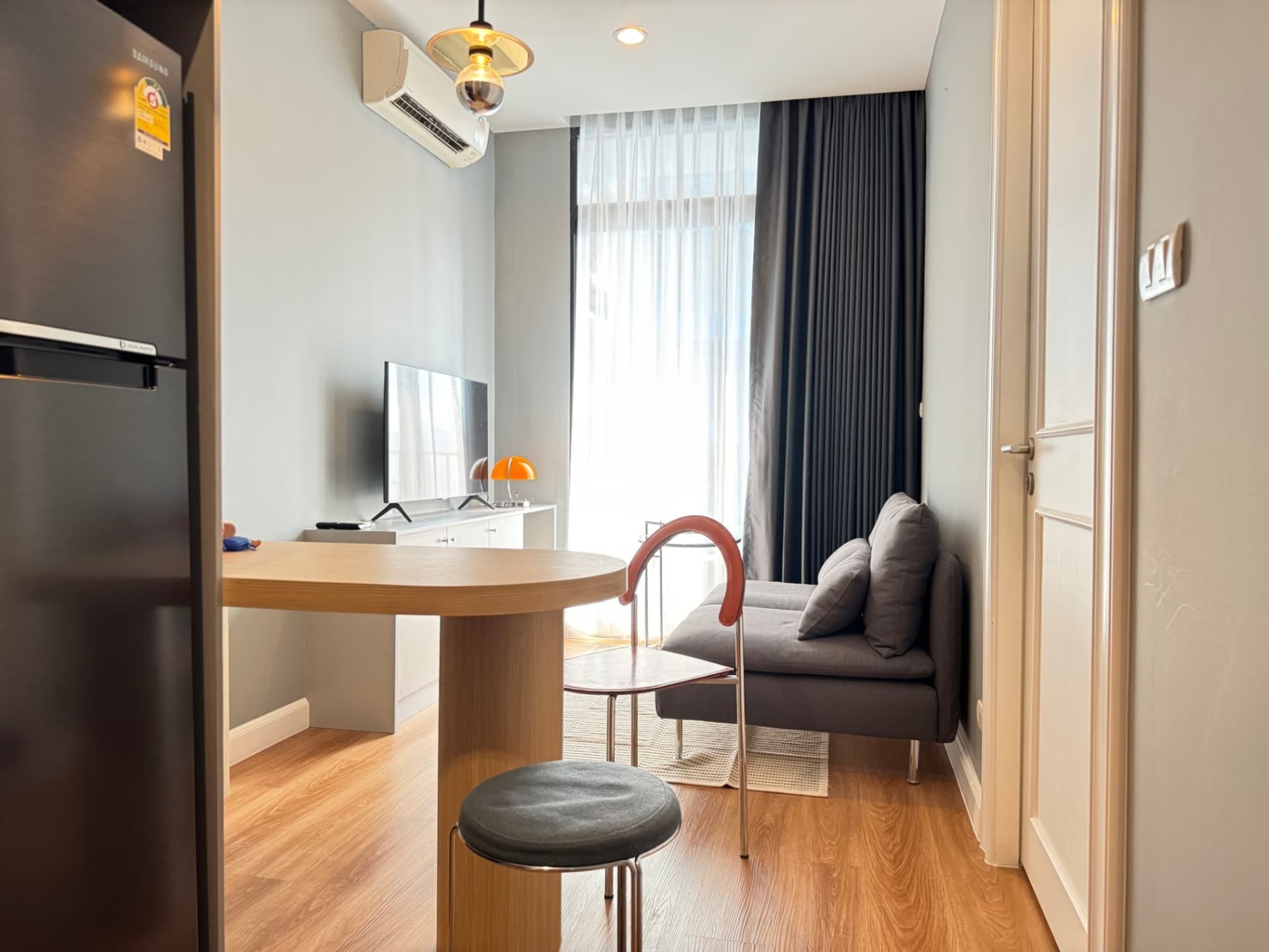 1 Bed Condo for Sale in Watthana - Image 1