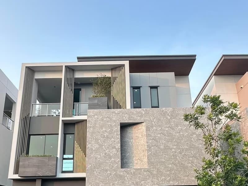 4 Bed House for Rent in Suan Luang