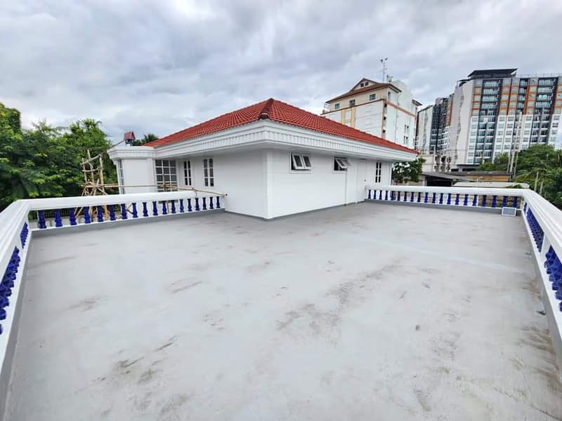 4 Bed House for Rent in Mueang Chiang Mai District
