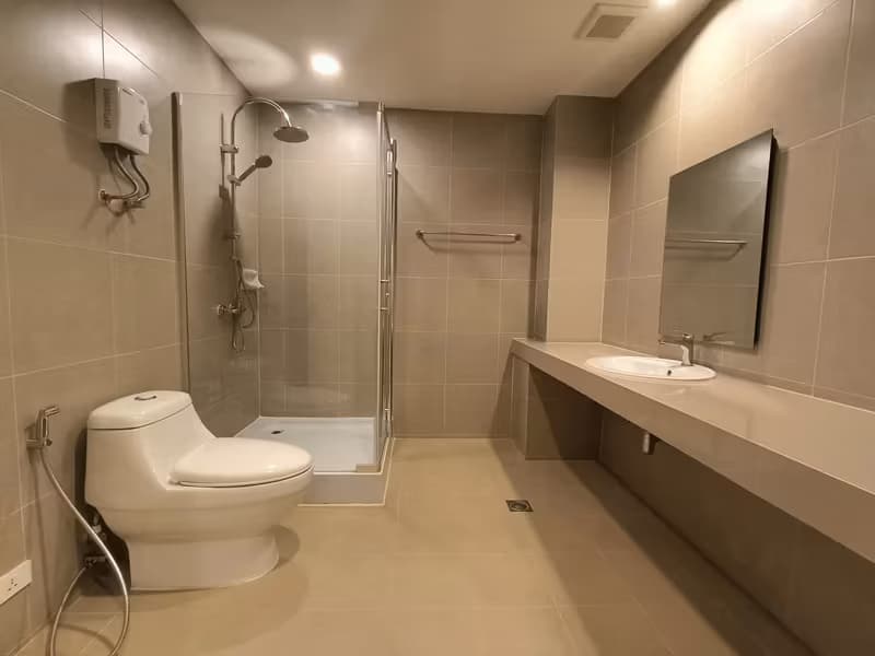 2 Bedroom Condo