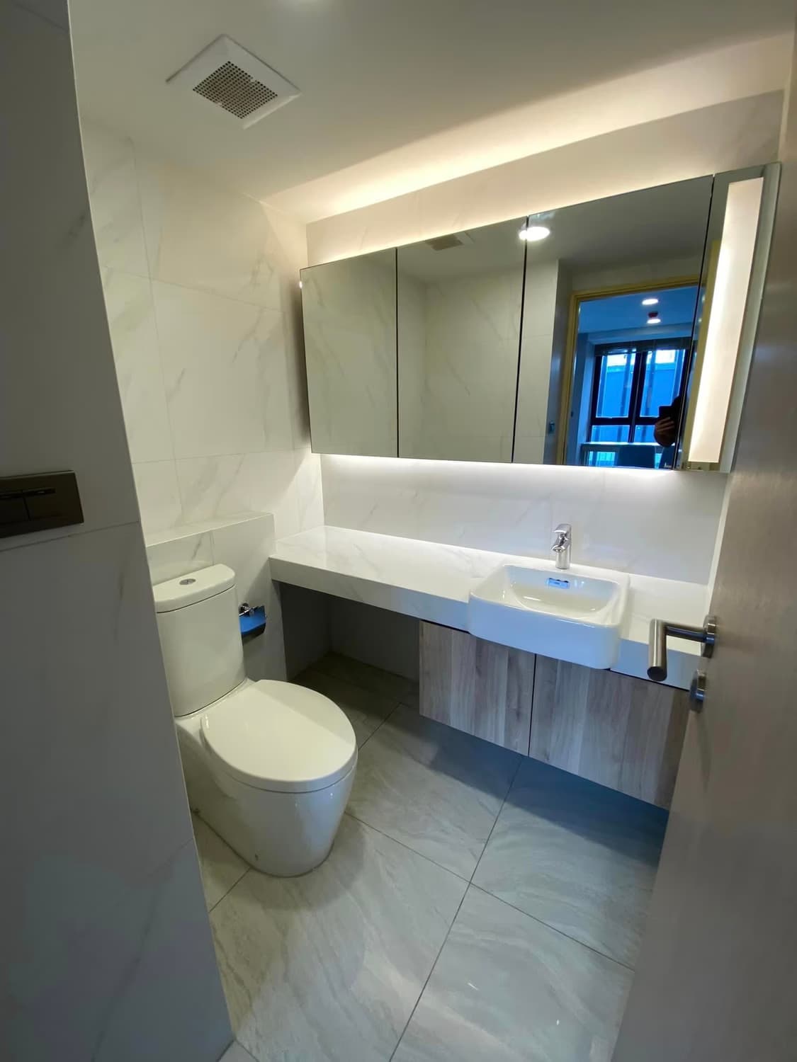 1 Bed Condo for Rent in undefined - Image 5