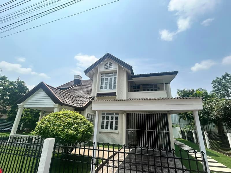 3 Bed House for Rent in Mueang Chiang Mai