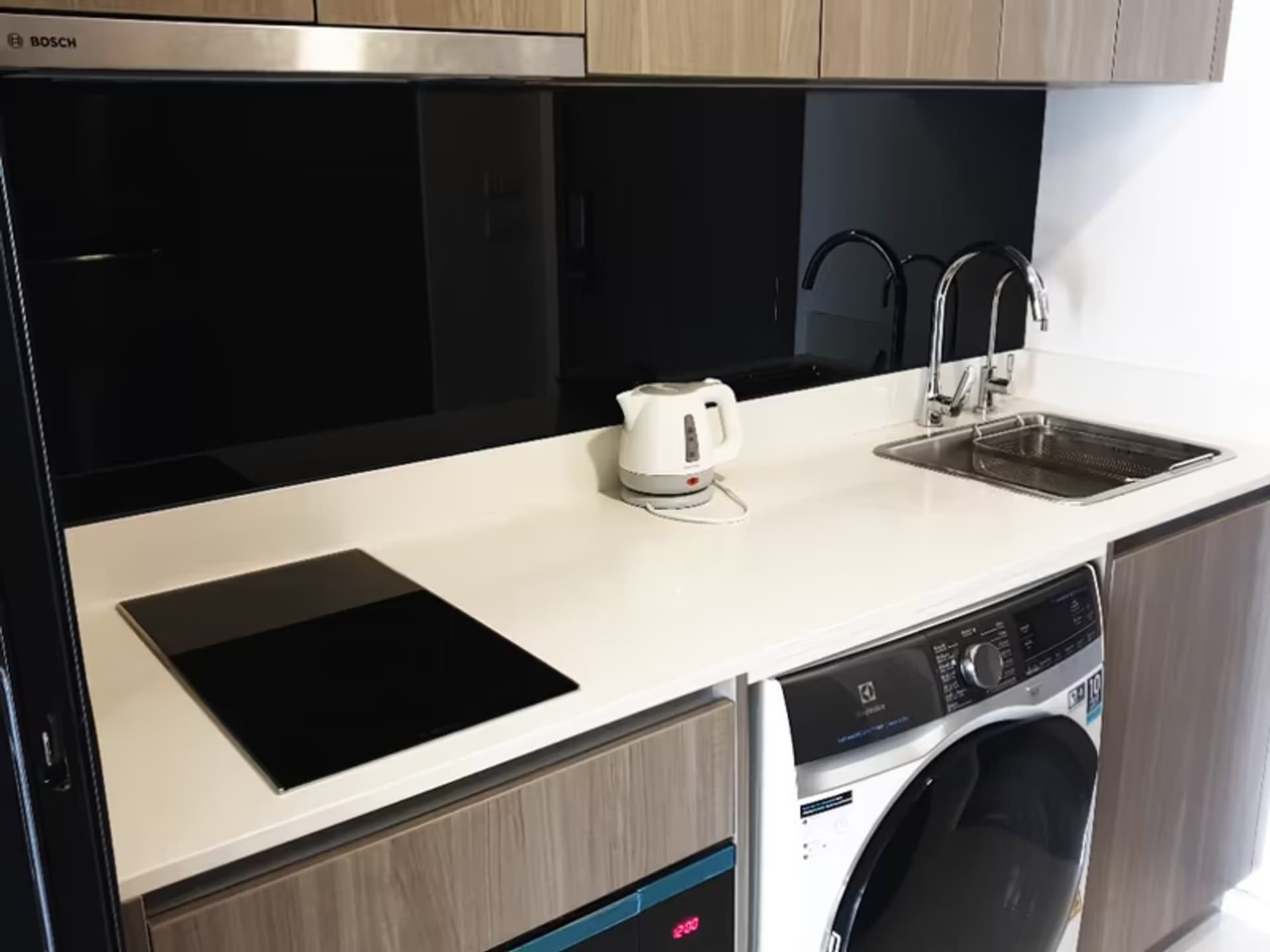 Condo for Sale w/Tenant, Sale at Circle REIN Sukhumvit 12 - Image 3