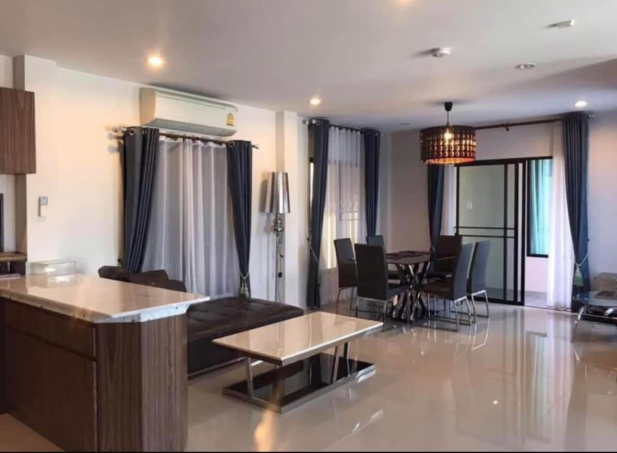 5 Bedroom House - Image 3