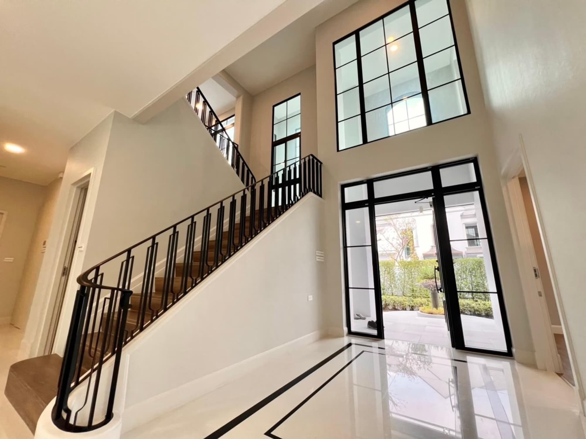House for Sale at Nantawan Rama 9 - Krungthepkreetha - Image 9