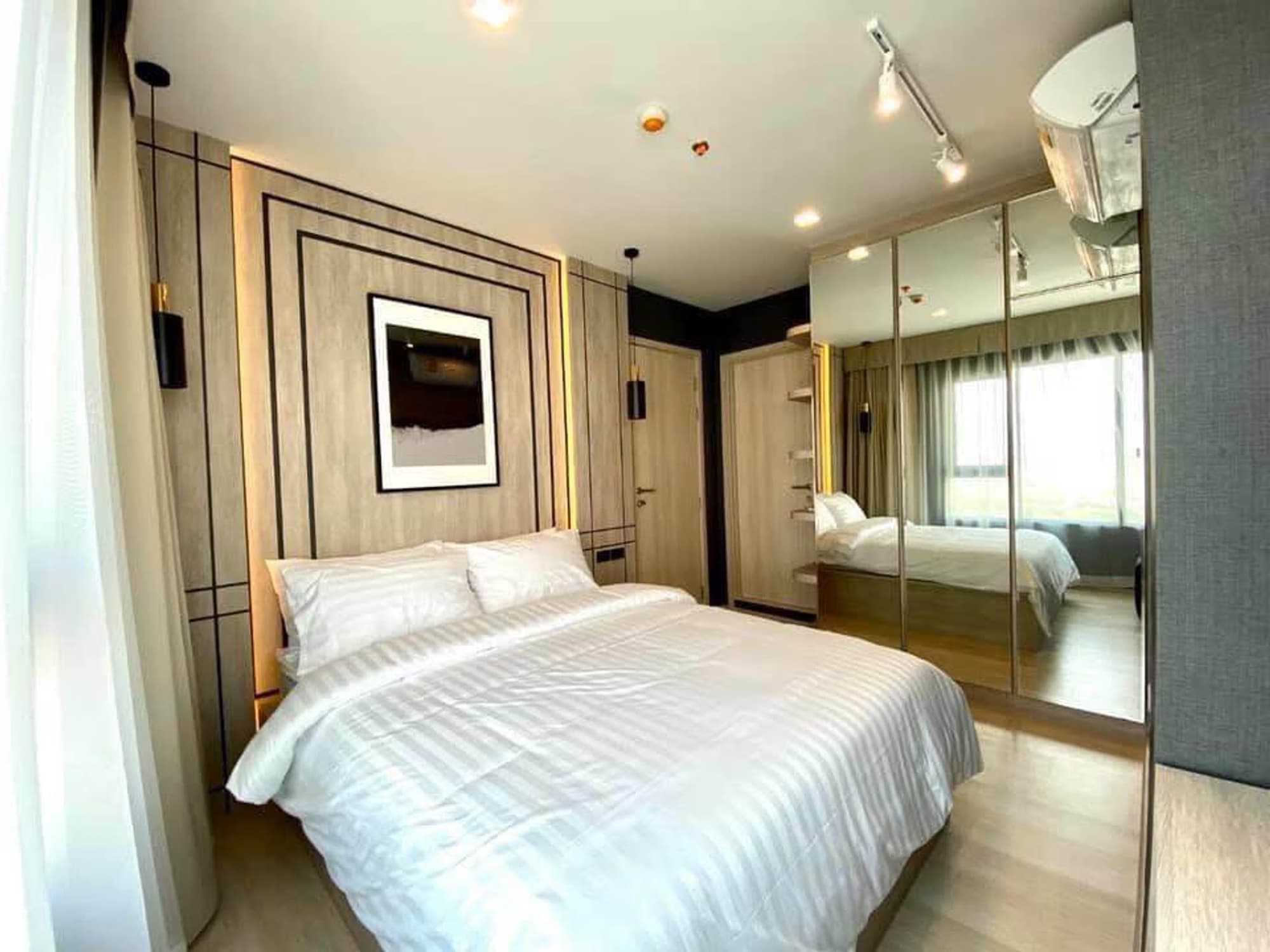 Condo for Rent at Life One Wireless - Image 1