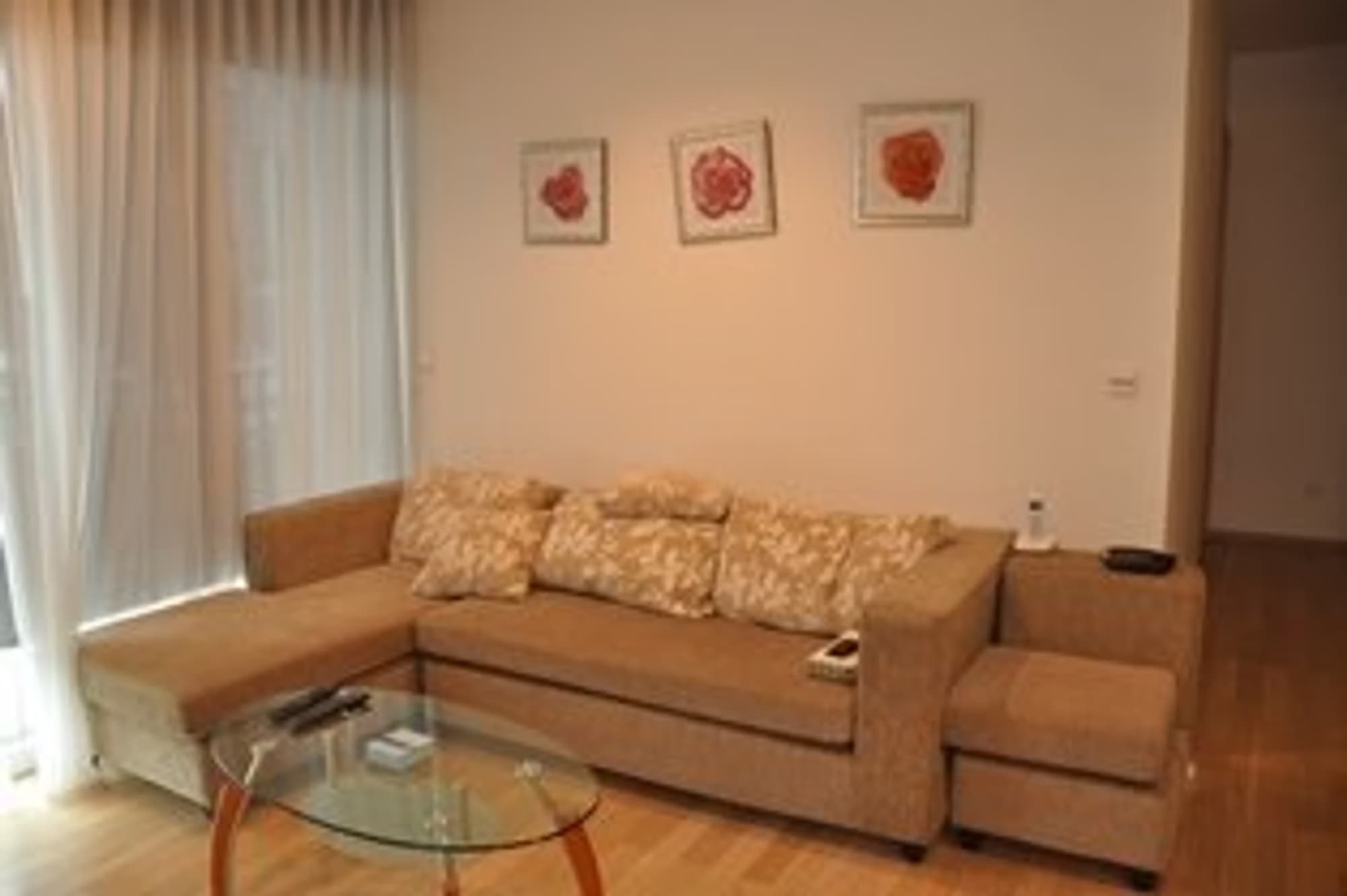 3 卧室 公寓 用于 出租和出售 在 Phra Khanong - Image 1
