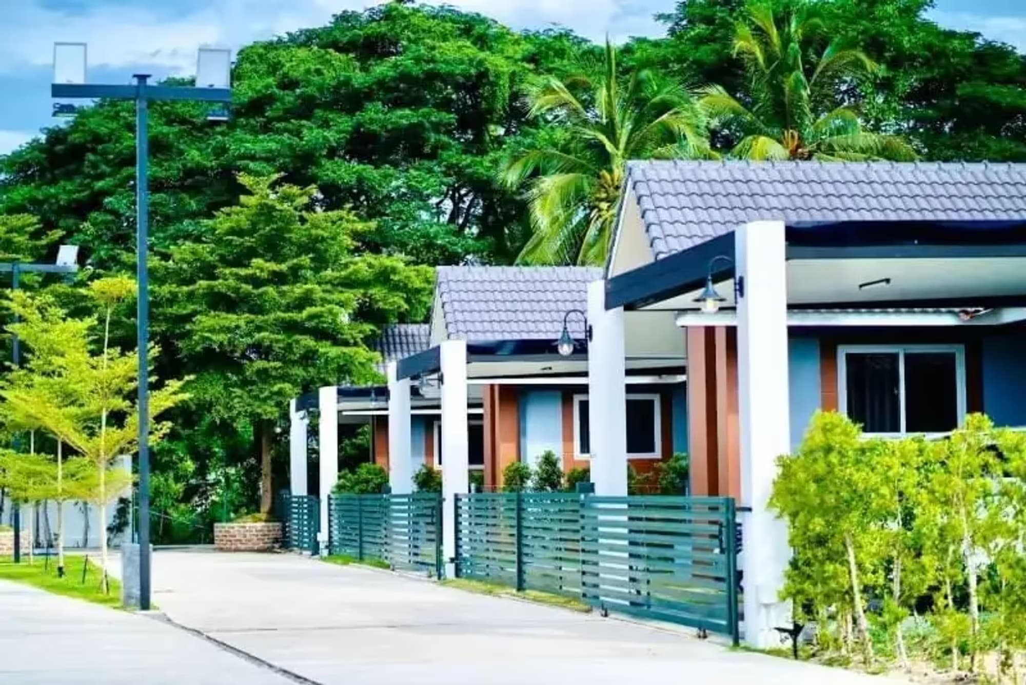 3 Bedroom House - Image 4
