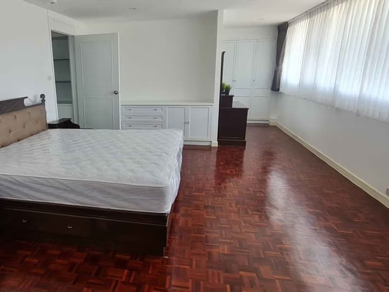 Condo for Rent at Tai Ping Towers
