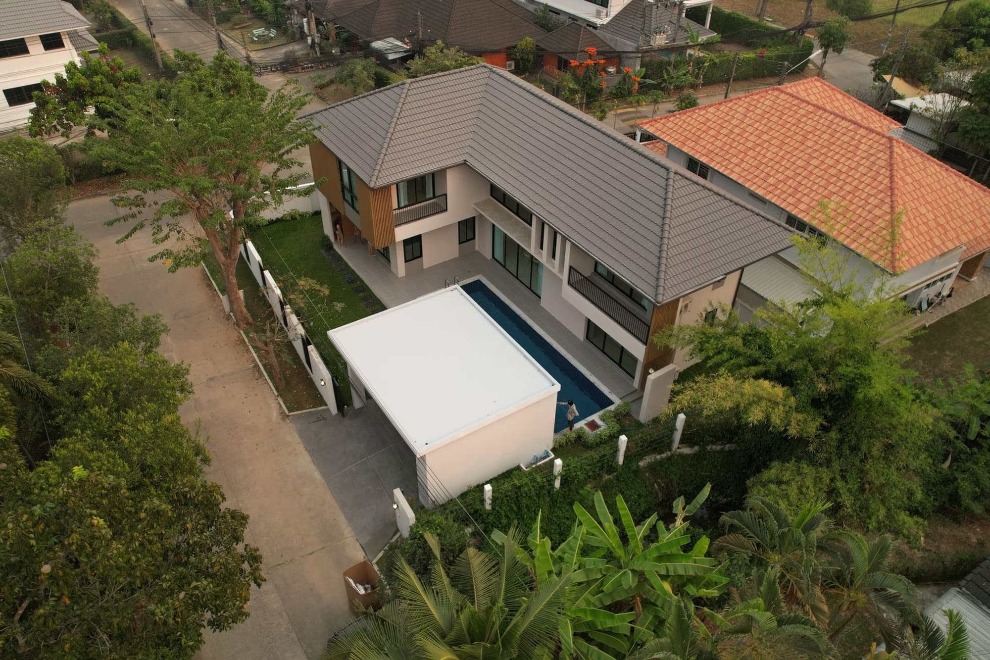  - Image 4