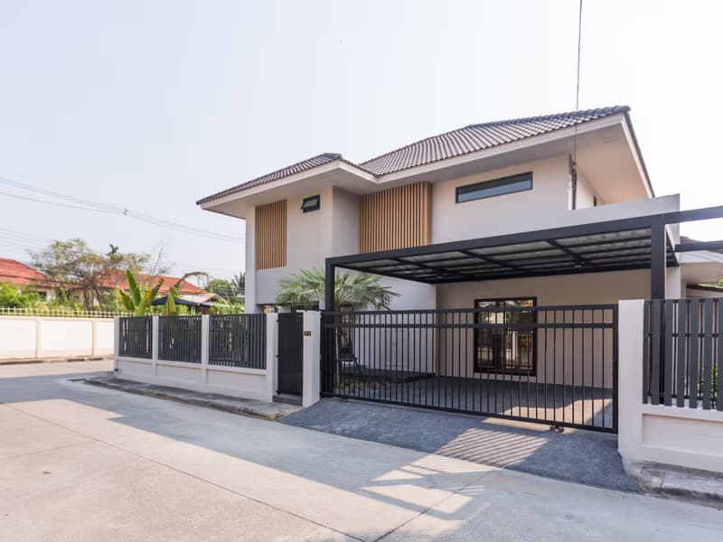 4 Bed House for Sale in Hang Dong
