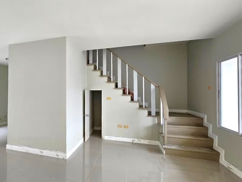 3 Bed Townhouse for Sale in Saraphi