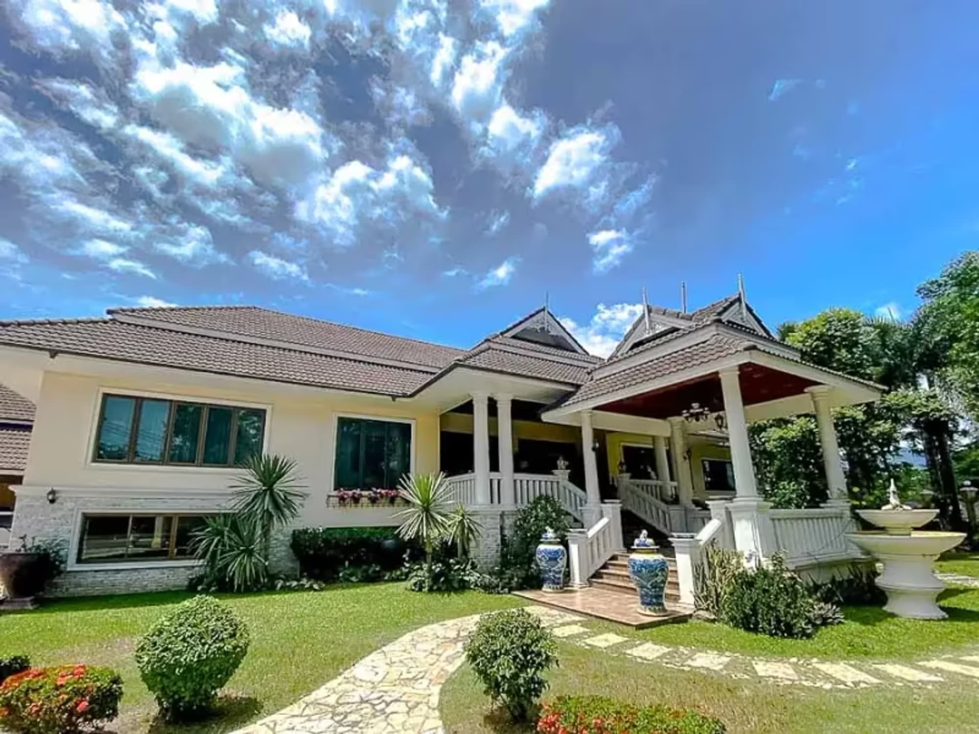 4 Bedroom House - Image 1